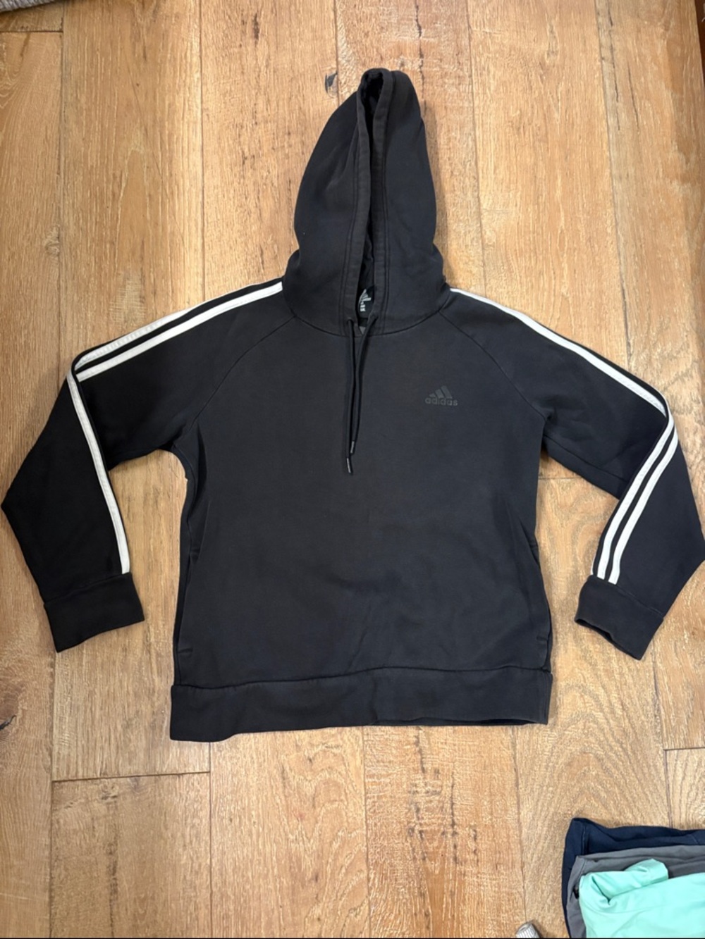 Women’s Adidas Hoody Sweatshirt with Pockets Size M